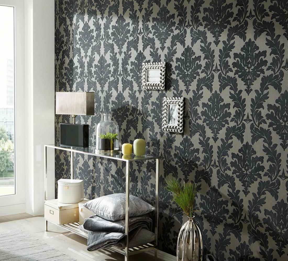 Flock Tapete Barock Floral Grau Architects Paper 33580-5 4 Flock Tapete Barock Floral Grau Architects Paper 33580-5 – Bild 2